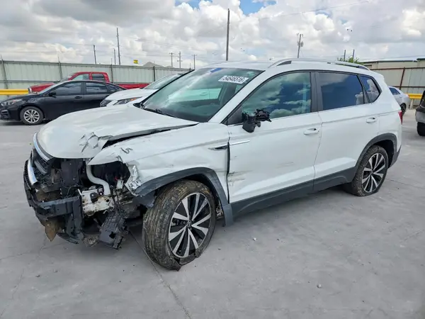 3VVRX7B20NM015078 2022 VOLKSWAGEN TAOS - Image 1