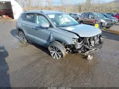 3VVRX7B22NM013929 2022 VOLKSWAGEN TAOS