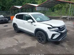 3VVRX7B22NM063990 2022 VOLKSWAGEN TAOS