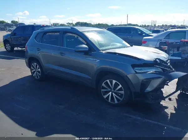3VVRX7B23NM007671 2022 VOLKSWAGEN TAOS - Image 1