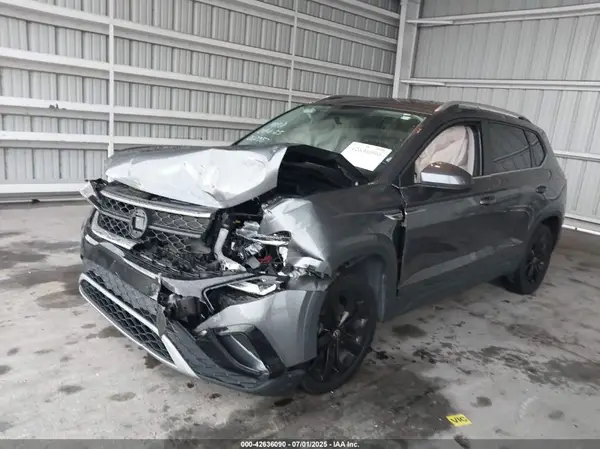 3VVRX7B26NM062387 2022 VOLKSWAGEN TAOS - Image 2