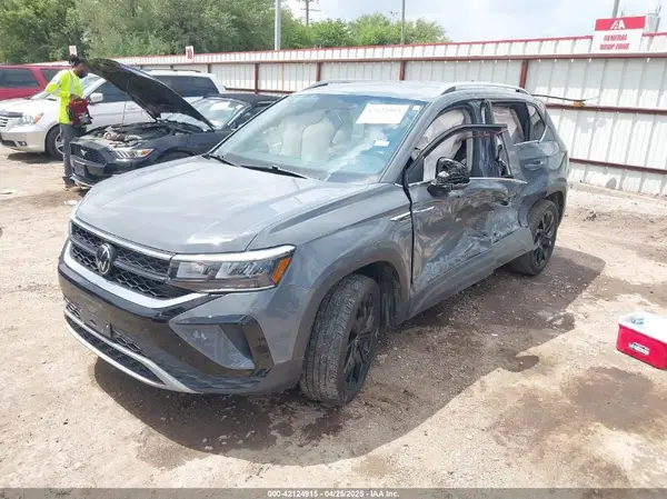 3VVRX7B29NM084478 2022 VOLKSWAGEN TAOS - Image 2