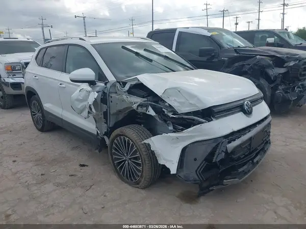 3VVSC7B20SM052835 2025 VOLKSWAGEN TAOS - Image 1
