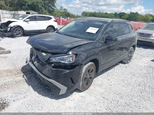 3VVSC7B25SM028403 2025 VOLKSWAGEN TAOS - Image 2
