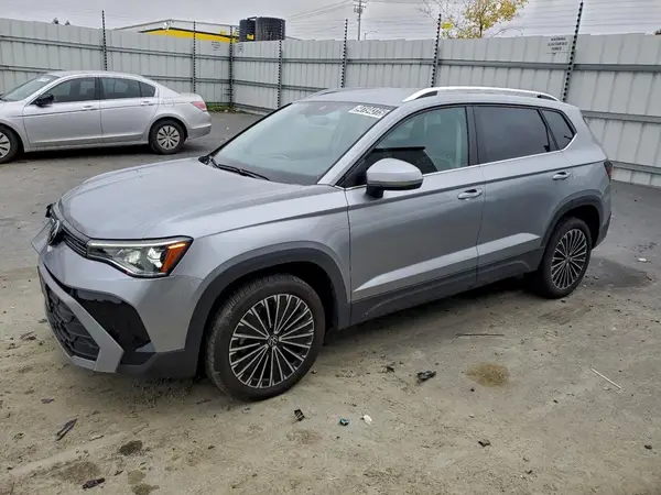 3VVSC7B25SM040602 2025 VOLKSWAGEN TAOS - Image 1