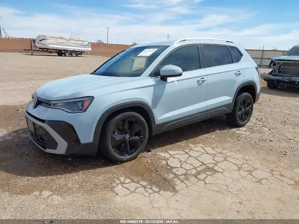3VVSC7B25SM067055 2025 VOLKSWAGEN TAOS - Image 2