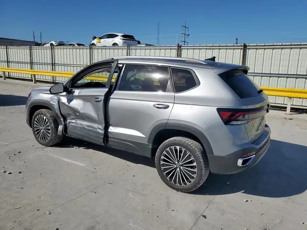 3VVSC7B26SM059031 2025 VOLKSWAGEN TAOS - Image 2