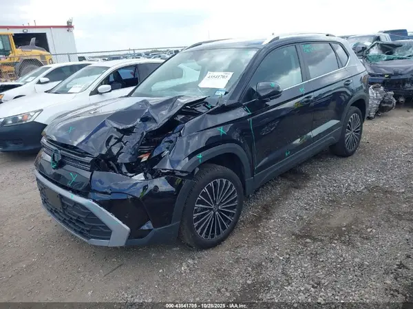 3VVSC7B26TM008128 2026 VOLKSWAGEN TAOS - Image 2