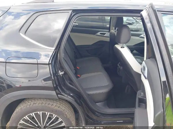 3VVSC7B26TM008128 2026 VOLKSWAGEN TAOS - Image 8