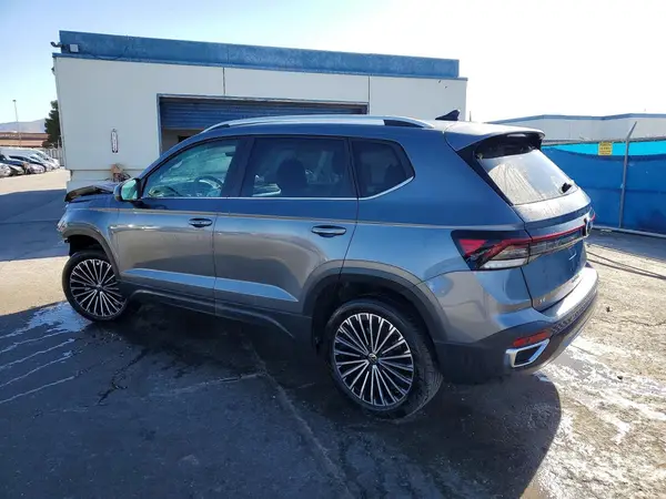3VVSC7B27SM012204 2025 VOLKSWAGEN TAOS - Image 2