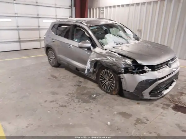 3VVSC7B27SM046692 2025 VOLKSWAGEN TAOS - Image 1