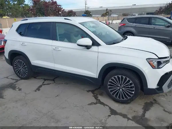 3VVSC7B28SM012664 2025 VOLKSWAGEN TAOS - Image 1