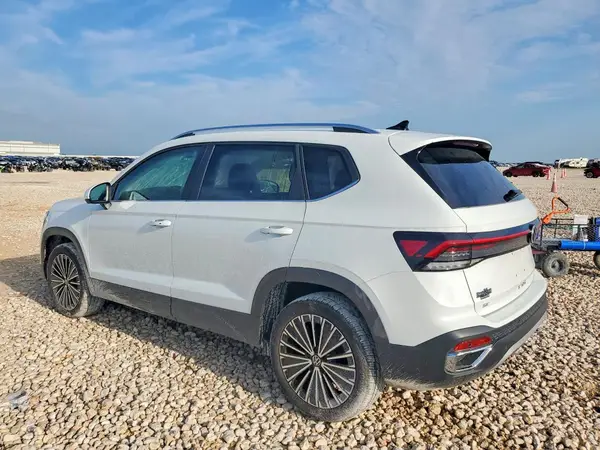 3VVSC7B29SM005237 2025 VOLKSWAGEN TAOS - Image 2