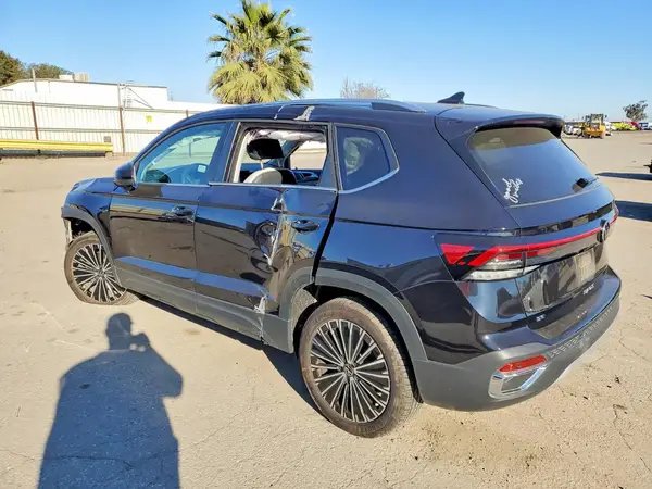 3VVSC7B29SM015833 2025 VOLKSWAGEN TAOS - Image 2