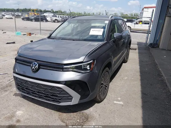 3VVSC7B29SM016447 2025 VOLKSWAGEN TAOS - Image 2