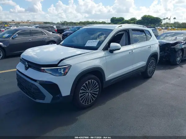 3VVSC7B29SM027173 2025 VOLKSWAGEN TAOS - Image 2