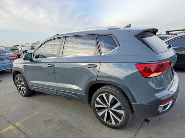 3VVSX7B20PM310024 2023 VOLKSWAGEN TAOS - Image 2