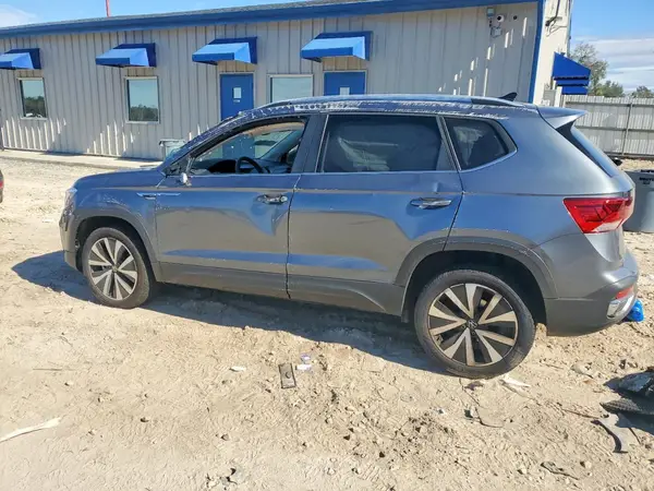 3VVSX7B20RM074560 2024 VOLKSWAGEN TAOS - Image 2