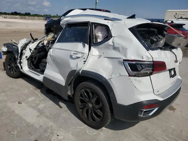 3VVSX7B20RM130593 2024 VOLKSWAGEN TAOS - Image 2