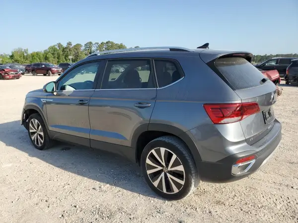 3VVSX7B21NM012241 2022 VOLKSWAGEN TAOS - Image 2