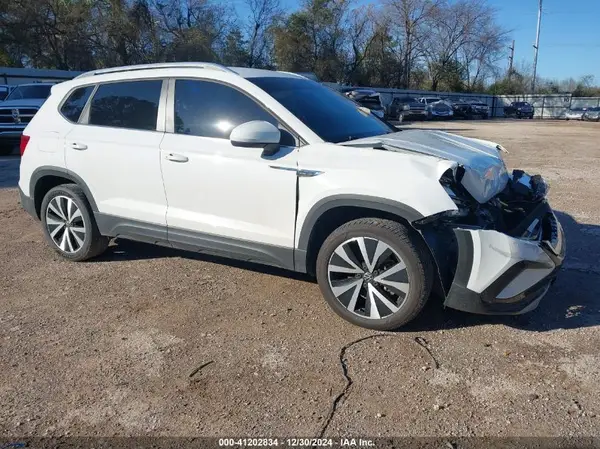 3VVSX7B21PM306189 2023 VOLKSWAGEN TAOS - Image 1