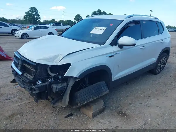 3VVSX7B21PM321596 2023 VOLKSWAGEN TAOS - Image 2