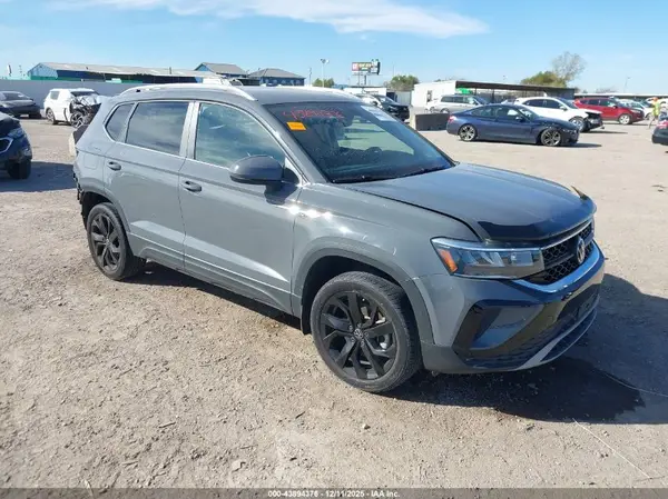3VVSX7B21PM335336 2023 VOLKSWAGEN TAOS - Image 1