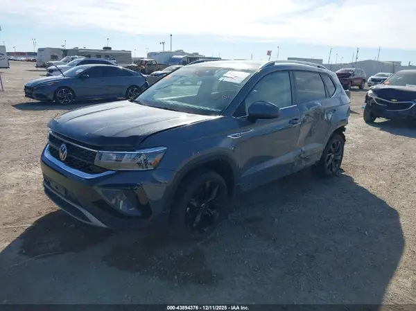 3VVSX7B21PM335336 2023 VOLKSWAGEN TAOS - Image 2