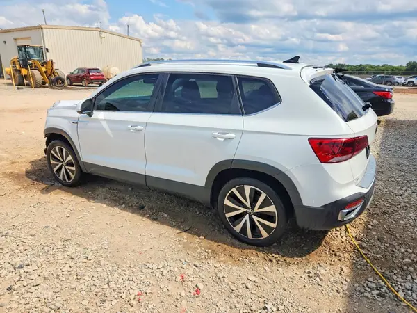 3VVSX7B21PM350452 2023 VOLKSWAGEN TAOS - Image 2