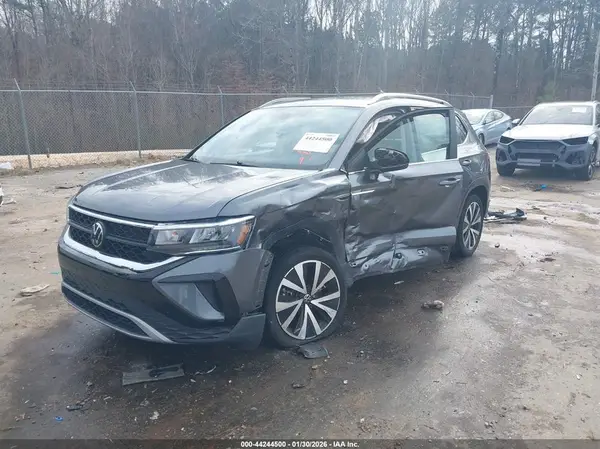 3VVSX7B21RM007904 2024 VOLKSWAGEN TAOS - Image 2