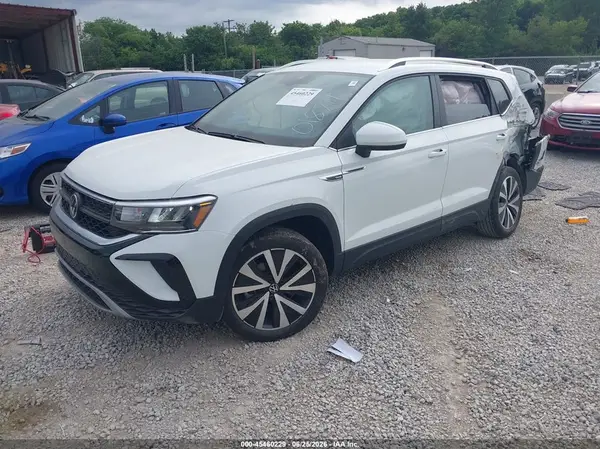 3VVSX7B21RM018711 2024 VOLKSWAGEN TAOS - Image 2