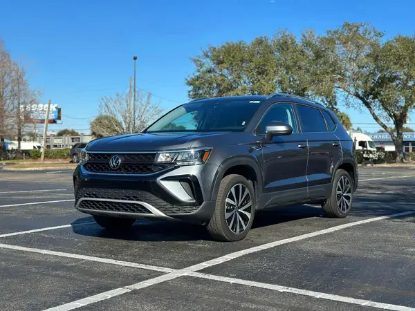 3VVSX7B21RM120946 2024 VOLKSWAGEN TAOS - Image 2