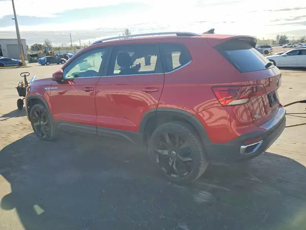 3VVSX7B22PM323826 2023 VOLKSWAGEN TAOS - Image 2