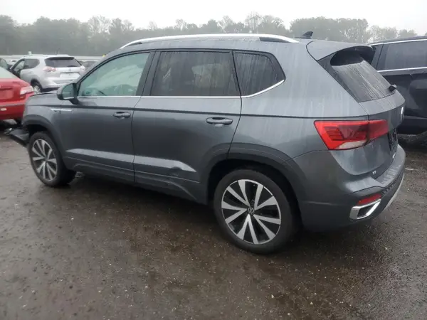 3VVSX7B22PM326550 2023 VOLKSWAGEN TAOS - Image 2