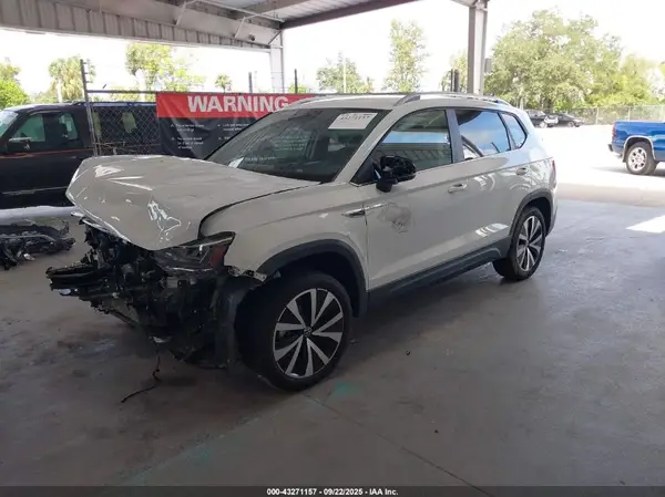 3VVSX7B22PM348855 2023 VOLKSWAGEN TAOS - Image 2