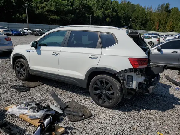 3VVSX7B22PM380124 2023 VOLKSWAGEN TAOS - Image 2