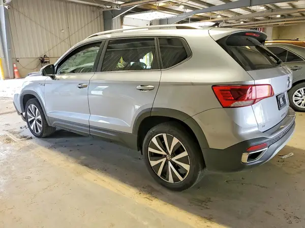 3VVSX7B22RM017003 2024 VOLKSWAGEN TAOS - Image 2