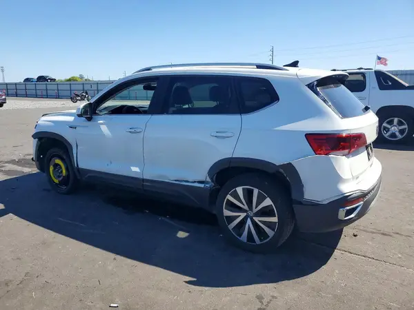 3VVSX7B22RM023092 2024 VOLKSWAGEN TAOS - Image 2