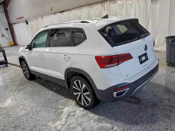 3VVSX7B22RM122950 2024 VOLKSWAGEN TAOS - Image 2