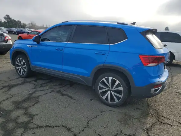3VVSX7B23NM003041 2022 VOLKSWAGEN TAOS - Image 2