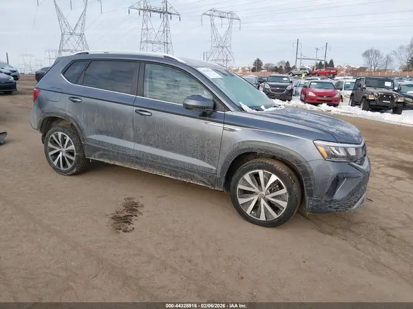 3VVSX7B23RM011520 2024 VOLKSWAGEN TAOS - Image 1