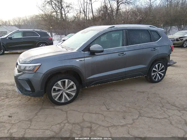 3VVSX7B23RM011520 2024 VOLKSWAGEN TAOS - Image 2
