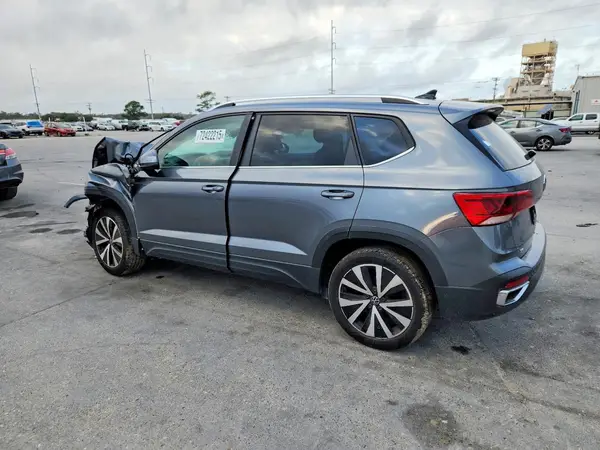 3VVSX7B23RM032853 2024 VOLKSWAGEN TAOS - Image 2