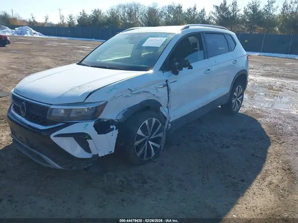 3VVSX7B23RM046655 2024 VOLKSWAGEN TAOS - Image 2