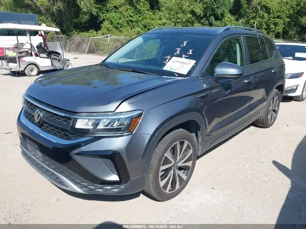 3VVSX7B23RM047305 2024 VOLKSWAGEN TAOS - Image 2