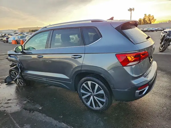 3VVSX7B23RM078831 2024 VOLKSWAGEN TAOS - Image 2