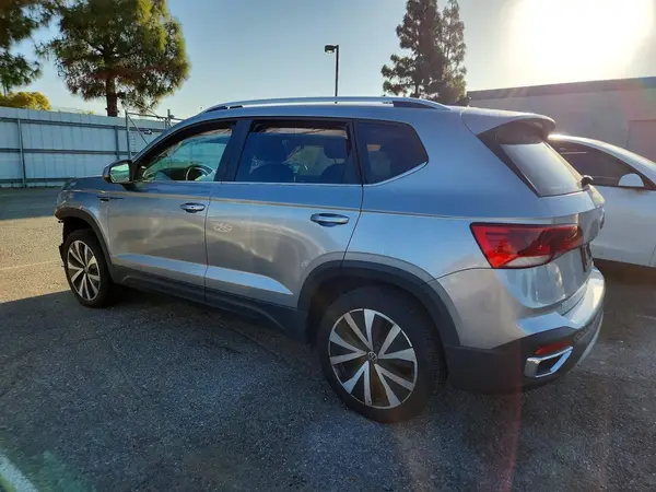 3VVSX7B23RM115599 2024 VOLKSWAGEN TAOS - Image 2