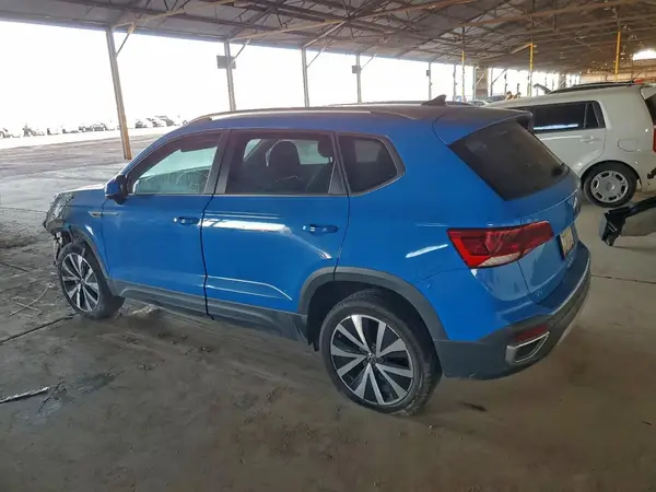 3VVSX7B24NM062664 2022 VOLKSWAGEN TAOS - Image 2