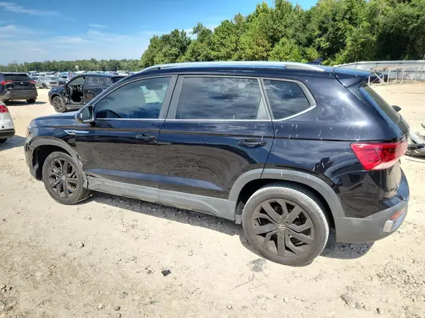 3VVSX7B24NM097446 2022 VOLKSWAGEN TAOS - Image 2