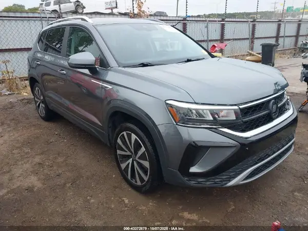 3VVSX7B24PM344127 2023 VOLKSWAGEN TAOS - Image 1